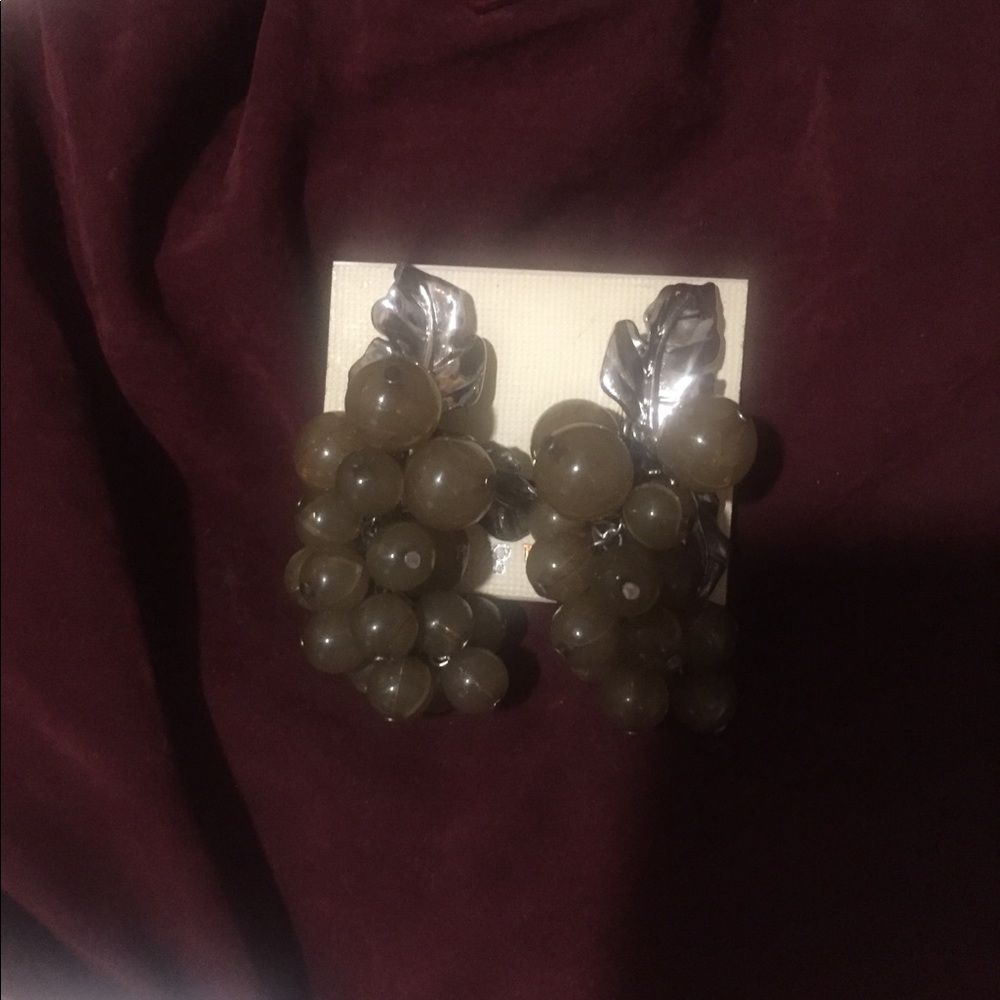 Grape earrings